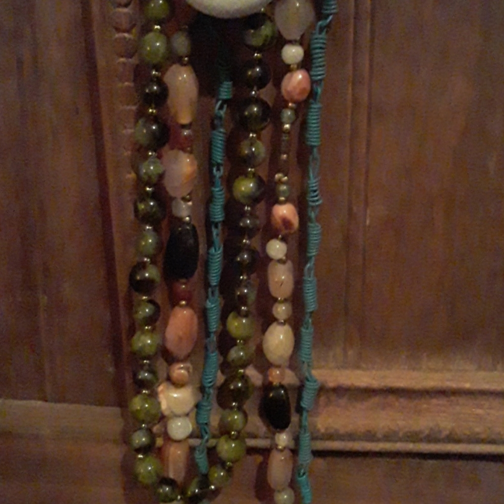 3Stone necklaces